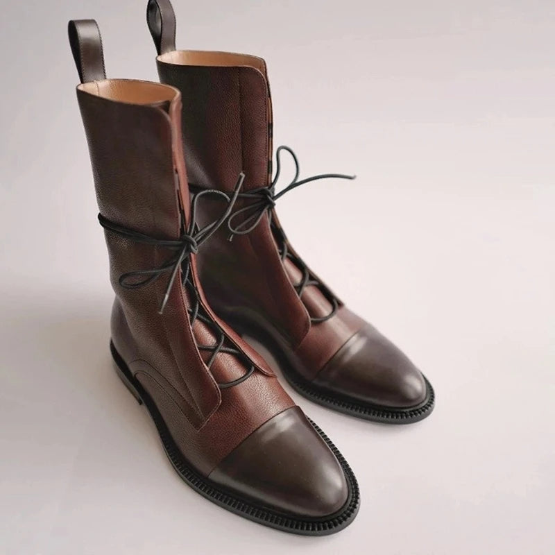Botas de Cuero con Punta de Charol | SARA™