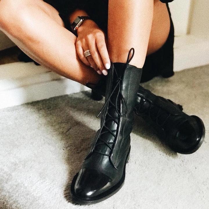 Botas de Cuero con Punta de Charol | SARA™
