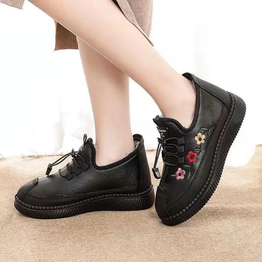 Botas de Cuero con Detalle Floral | BLISS™